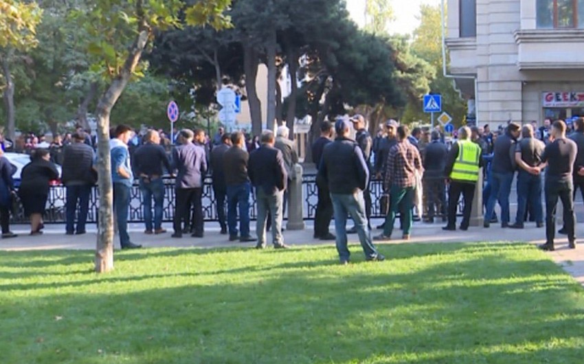 Cəmil Həsənli 2 noyabr aksiyasını təxirə salmağa çağırıb