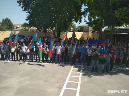 Bərdədə çağırışçı gənclər hərbi xidmətə yola salınıb - FOTO