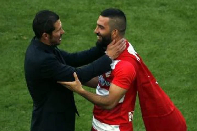 ​Arda Turan: Ölkəmdə hər gün ocaqlar sönür