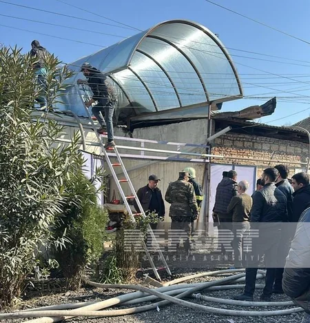Gəncədə beş ev yanıb