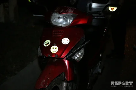 Bakıda motosiklet taksi ilə toqquşub, xəsarət alan var - VİDEO