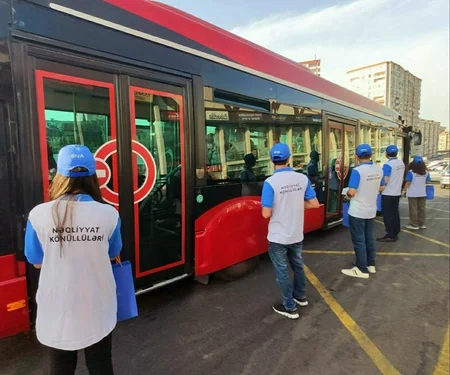 Bakı Nəqliyyat Agentliyi vətəndaşlara tibbi maska paylayıb