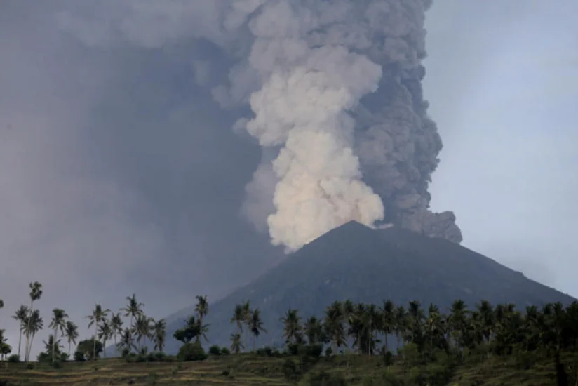 Embassy: No appeal made by Azerbaijani citizens amid volcano eruption on Bali