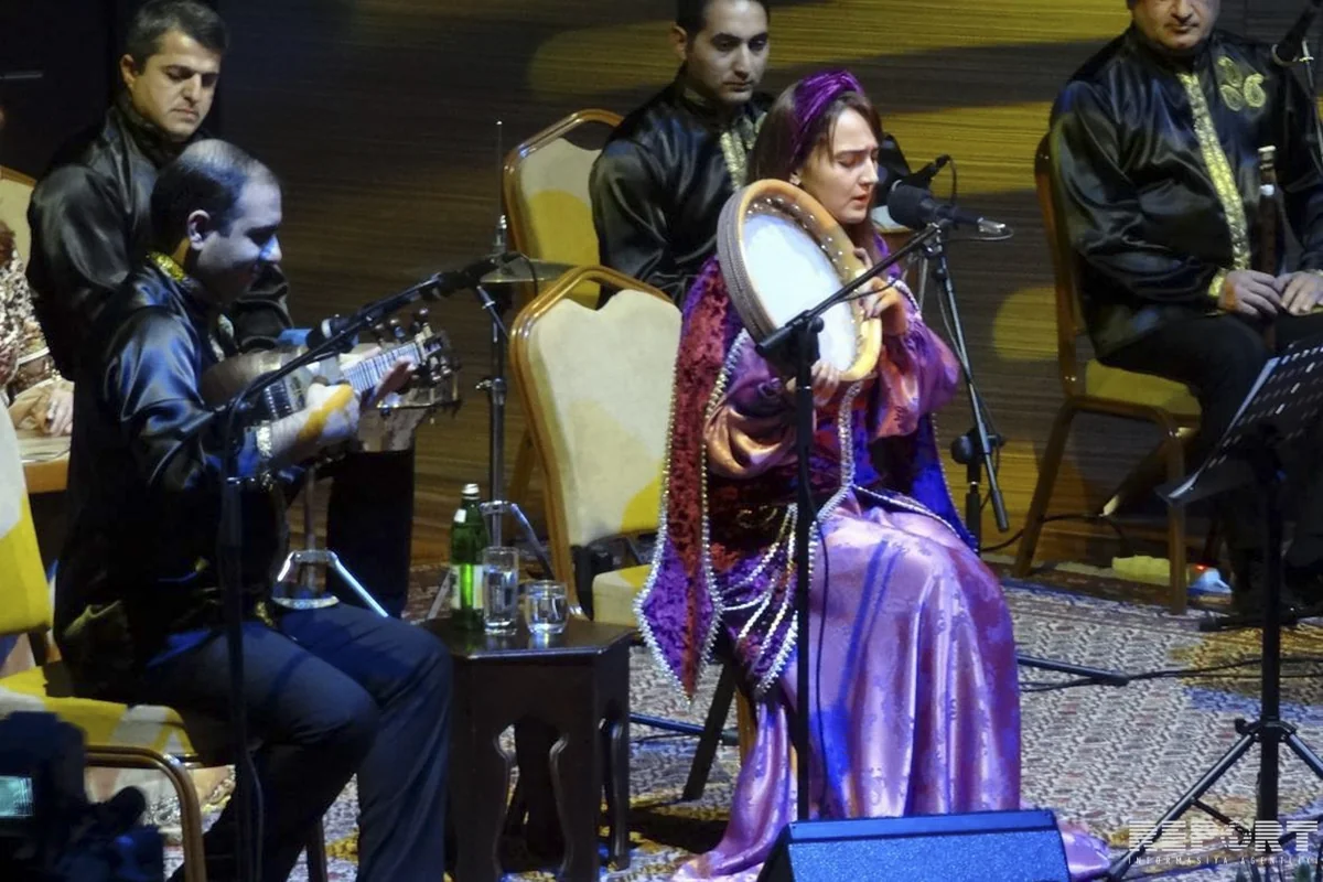 Güllü Muradova konsert verib