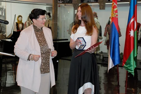 Serbiyada Azərbaycan Xalça Muzeyinin yubileyinə həsr olunmuş sərgi keçirilib