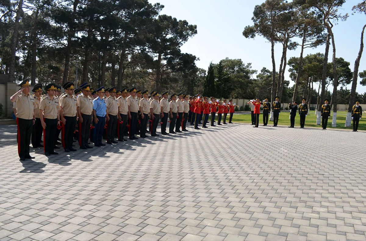 Руководство Министерства обороны посетило Вторую Аллею шехидов
