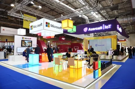 President Ilham Aliyev views Bakutel 2018 exhibition