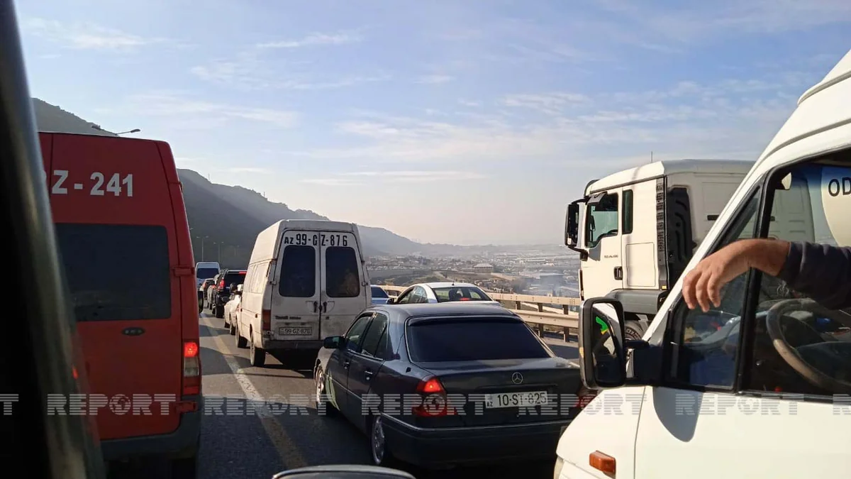 Bakı Dairəvi Yolunda zəncirvari qəza baş verib - VİDEO - YENİLƏNİB