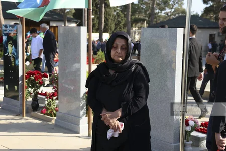 İkinci Fəxri xiyabanda Vətən müharibəsinin ildönümü ilə əlaqədar anım mərasimi başlayıb -YENİLƏNİB