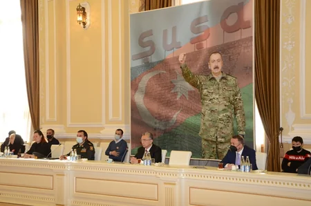 Eldar Əzizov: Son 200 ildə ilk dəfə ermənilərlə münaqişə qələbə ilə başa çatıb