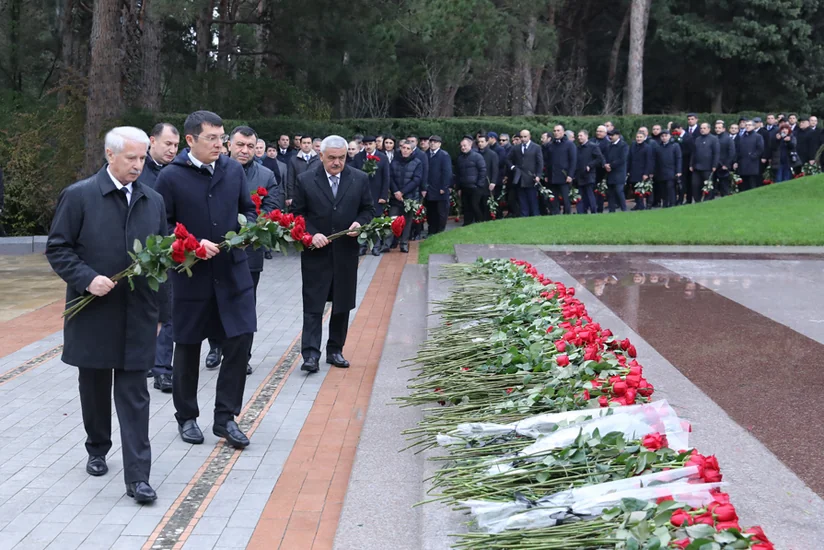 İqtisadiyyat Nazirliyində Heydər Əliyevin anım günü ilə bağlı tədbirlər keçirilib