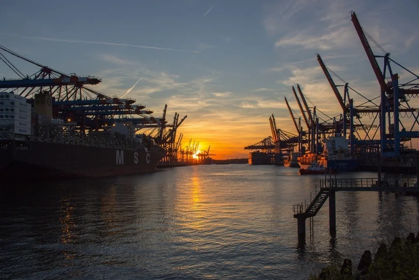 Azerbaijani oil price falls