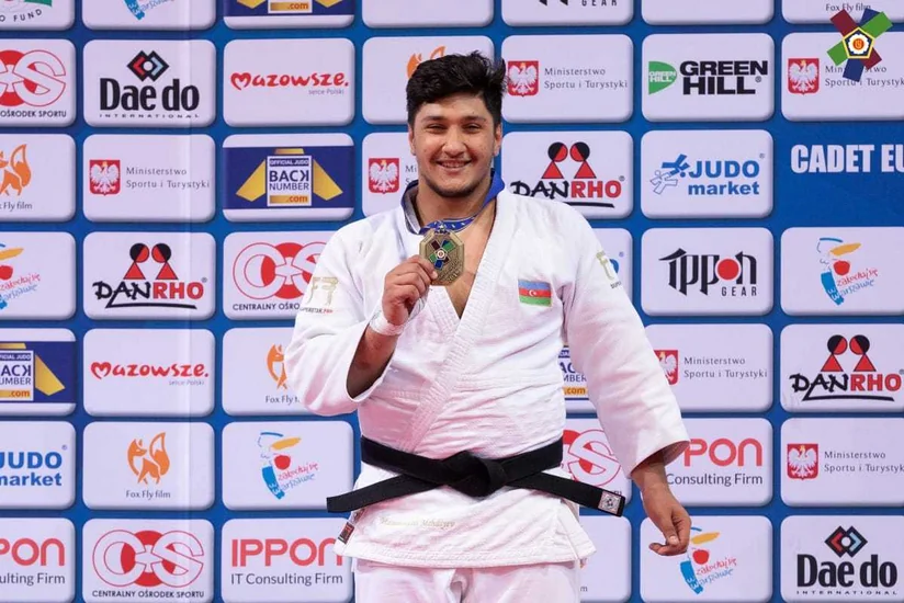 EYOF: Azərbaycan cüdoçusu qızıl medal qazanıb