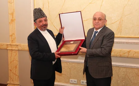 QMİ sədrinin birinci müavininə Prezidentin fəxri diplomu təqdim edilib