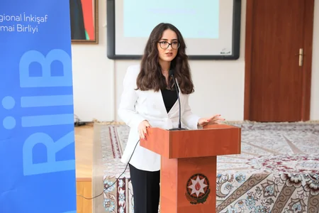 Məktəblərdə “Rəqəmli bacarıqların inkişaf etdirilməsi” layihəsi təqdim olunub