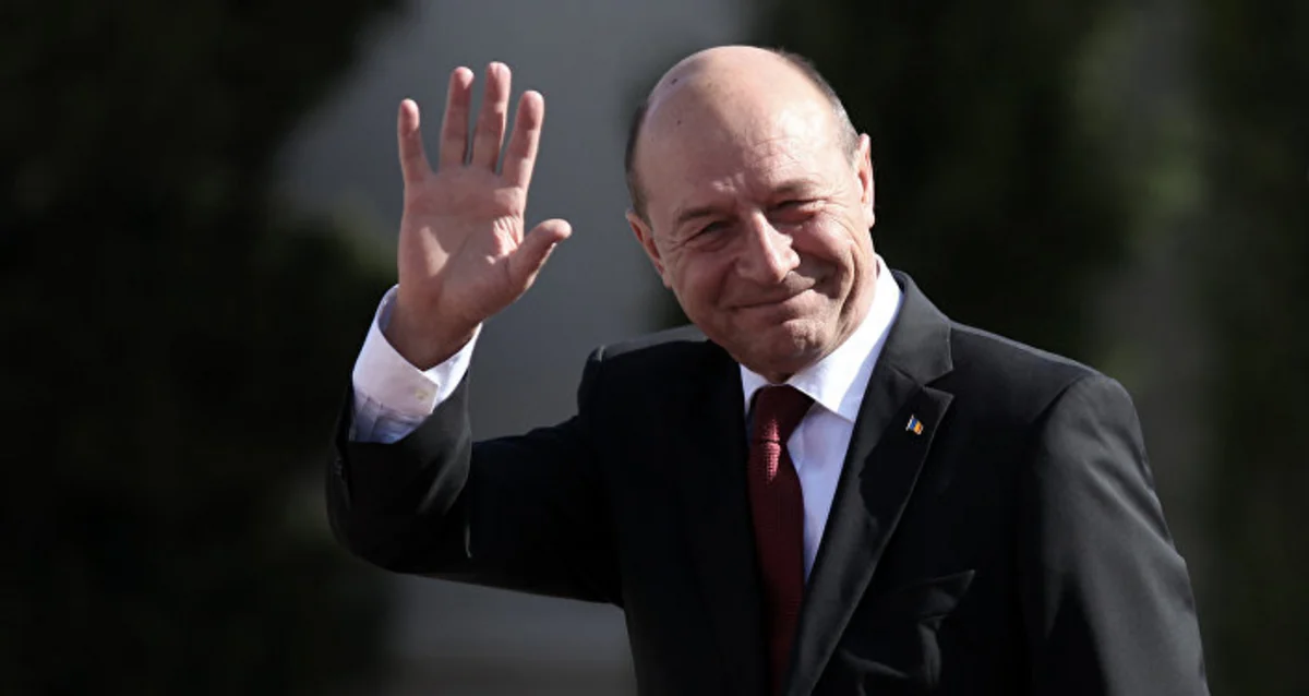 Экс-президент Румынии Басэску лишен гражданства Молдовы