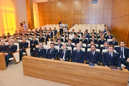 Prokurorluq orqanlarında qulluğa qəbul edilən gənc əməkdaşlar and içiblər
