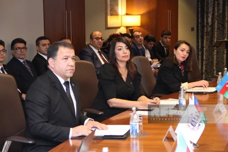 Vəkillər Kollegiyası Rəyasət Heyətinin yeni tərkibdə ilk iclası keçirilib