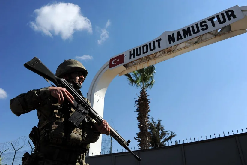 Türkiyəyə daxil olmağa çalışan yeni zelandiyalı İŞİD-çi qadın sərhəddə saxlanılıb