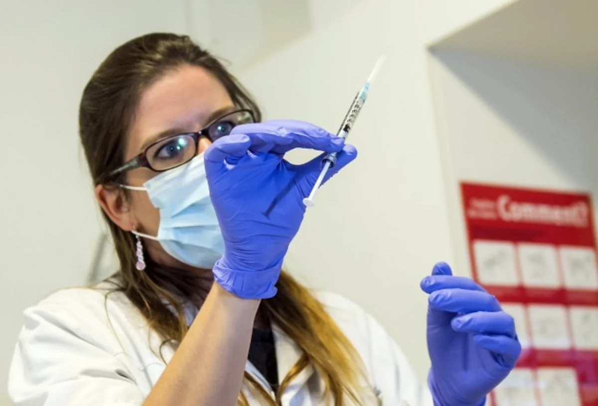 2 Ebola vaccines ready to be tested