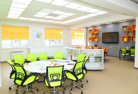 Prezident və birinci xanım Xırdalanda məktəb-liseydə yaradılan şəraitlə tanış olublar - YENİLƏNİB