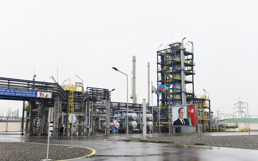 SOCAR: Heydər Əliyev adına zavodun modernizasiya layihəsində qəzasız 25 milyon adam-saat iş görülüb