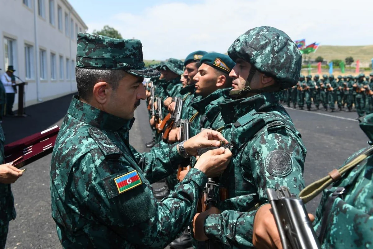Vətən müharibəsi qəhrəmanlarına orden və medallar təqdim olunub