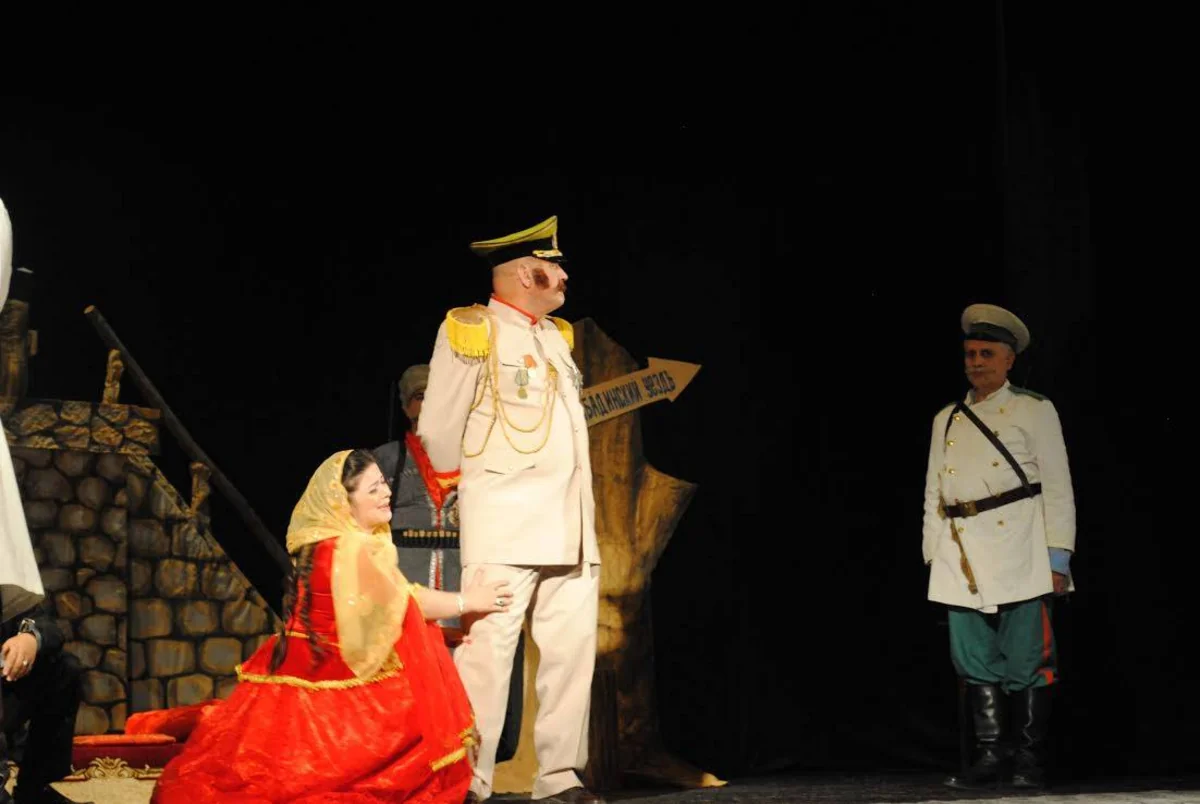 Sumqayıt teatrında Hacı Qara tamaşasına daxili baxış keçirilib