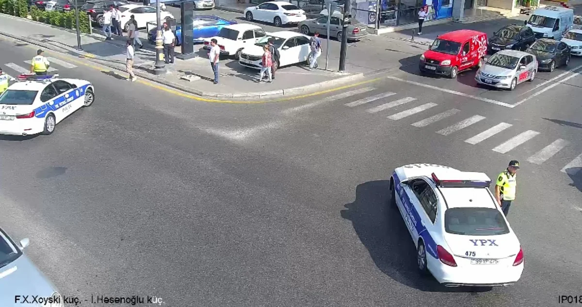 МЧС: Во время пожара в общежитии в Баку эвакуировано 5 человек
