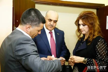 Səlim Müslümov Prezident seçkilərində səs verib