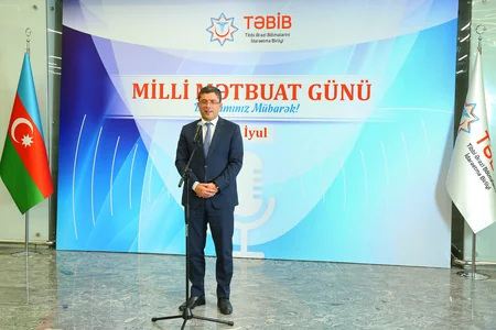 TƏBİB jurnalistlərlə Milli Mətbuat Gününü qeyd edib