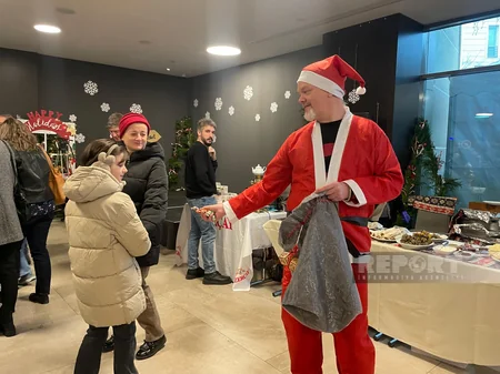 Tbilisidə “Qış xeyriyyə yarmarkasın”da Azərbaycanın mədəniyyət nümunələri təqdim olunub