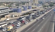 В Баку на 15 улицах и проспектах затруднено движение транспорта