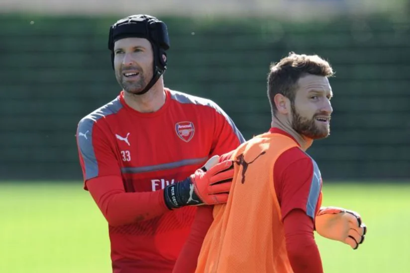 Arsenalın baş məşqçisi arxa xətdəki problemlərdən danışıb