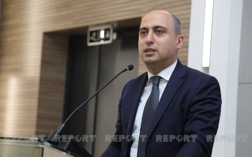Nazir qəbul imtahanı suallarının çətinliyi ilə bağlı fikirlərə münasibət bildirib