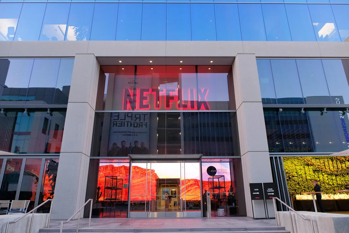 “Netflix” Nona Qaprindaşvilinin ittihamlarına cavab verib