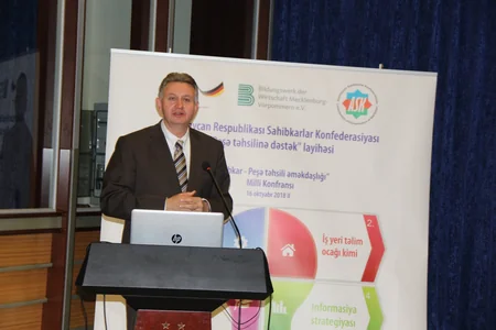 “Sahibkar  Peşə təhsili əməkdaşlığı” mövzusunda milli konfrans keçirilib