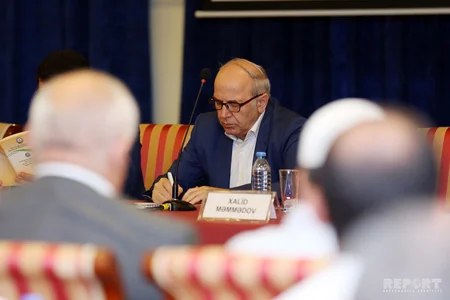 “Dövlət-din münasibətlərinin hüquqi bazası” mövzusunda müşavirə keçirilib