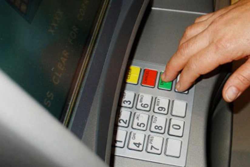 Azerbaijani banks limit the ATM network