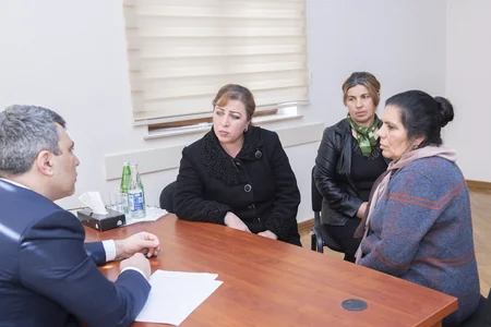 Kənd təsərrüfatı naziri Qazaxda vətəndaşlarla görüşüb
