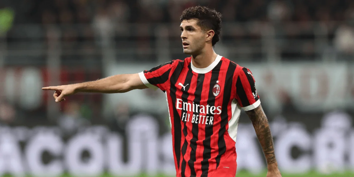 Milan yarımmüdafiəçisi ilə müqavilənin müddətini uzadıb