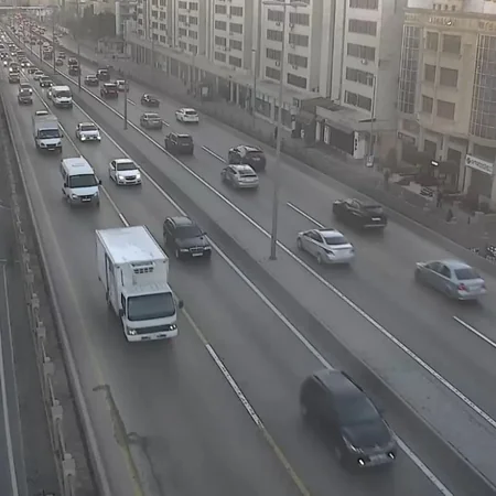 Bakının bir sıra yollarında tıxac var - SİYAHI