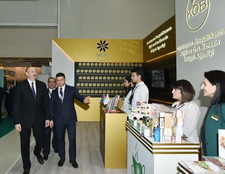 Prezident İlham Əliyev XXV Azərbaycan Beynəlxalq Qida Sənayesi və XIII Azərbaycan Beynəlxalq Kənd Təsərrüfatı sərgiləri ilə tanış olub - YENİLƏNİB