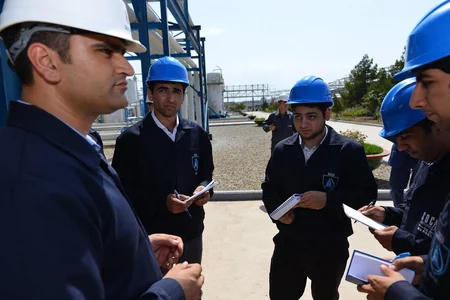 Bakı Ali Neft Məktəbinin rektoru Azərikimya İstehsalat Birliyində olub