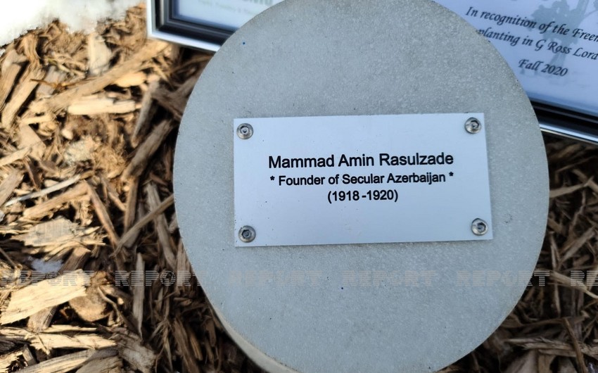 Kanadanın Toronto şəhər parkında Məhəmməd Əmin Rəsulzadənin xatirə lövhəsi qoyulub