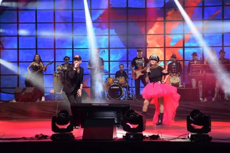 Heydər Əliyev Mərkəzinin parkında Xalq artisti Aygün Kazımovanın konserti olub
