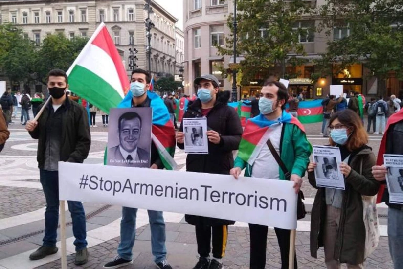 Budapeşt şəhərində Gəncə terroruna etiraz aksiyası keçirilib