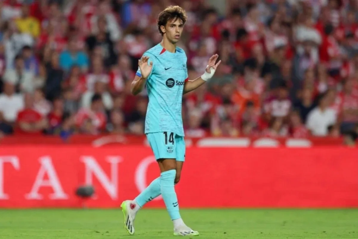 Barselona iki futbolçu ilə bağlı qərar verib