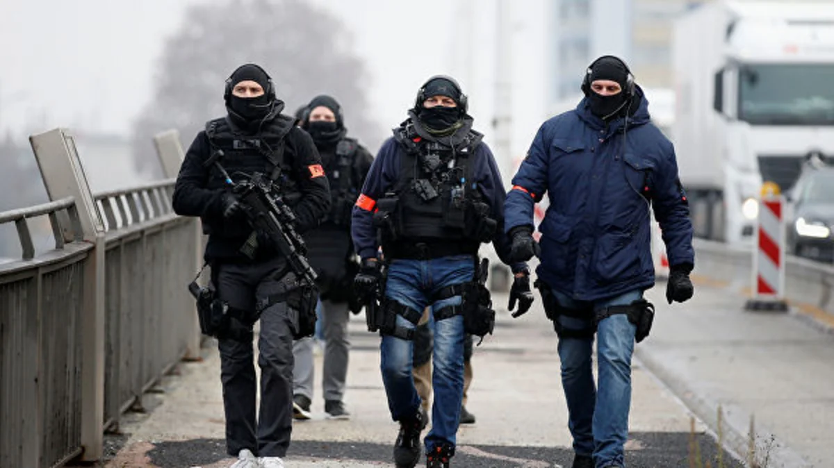 Strasburqda ətrafdakılara atəş açan şəxsin axtarışına 720 polis cəlb olunub