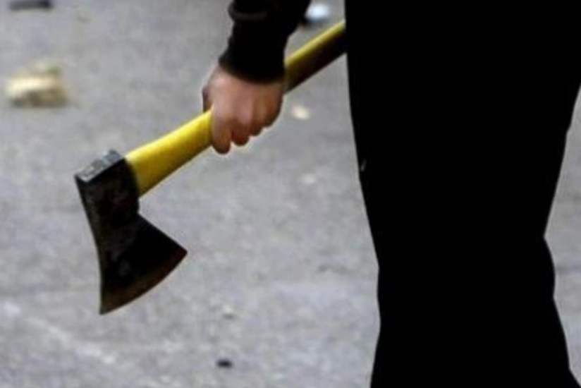 Ermənistanda oğul 88 yaşlı anasını balta ilə qətlə yetirib